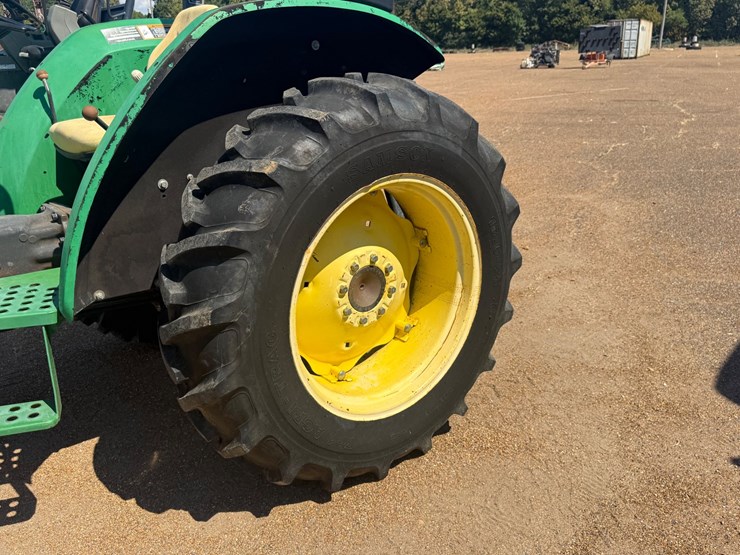 john-deere-5200-image-16