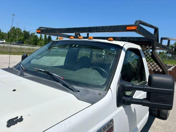 2009-ford-f550-image-36