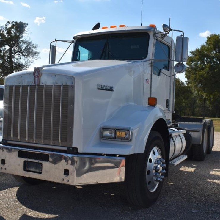 2012 KENWORTH T800
