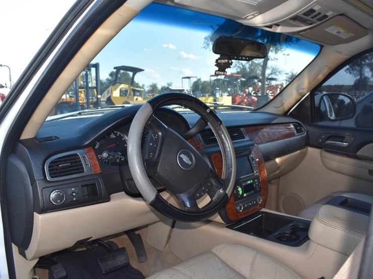 2007-chevrolet-tahoe-image-6