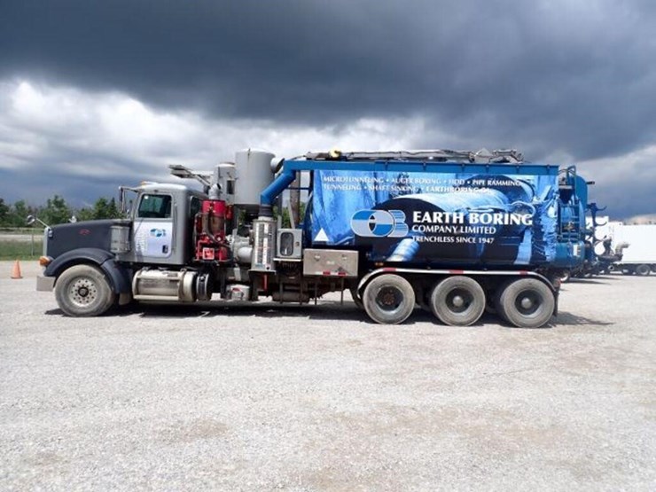 2013-peterbilt-367-image-8