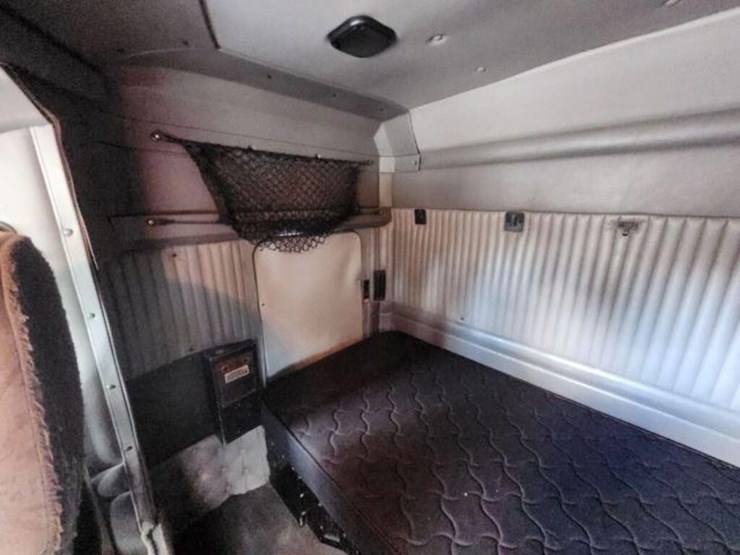 2008-kenworth-t800-image-26