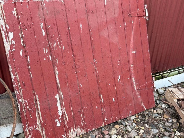 wood-barn-door-image-1
