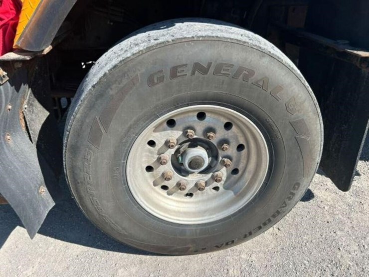 2001-kenworth-t800-image-108