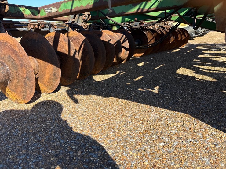 john-deere-724-image-12