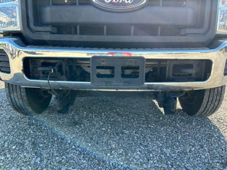 2012-ford-f550-xl-image-31