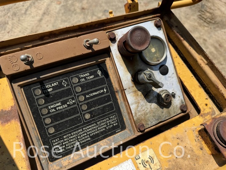 caterpillar-953-image-22