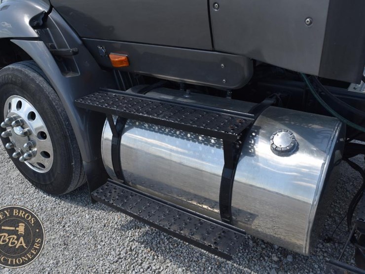 2013-international-transtar-8600-image-19