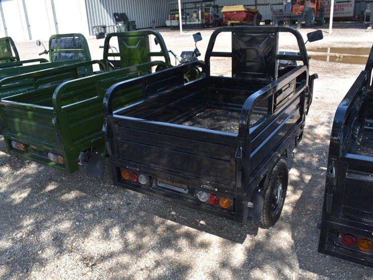 3-wheel-electric-cart-(serial-#-kr2026429amam2915)-(k)-image-3