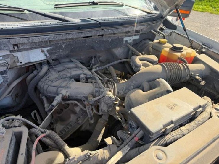 2014-ford-f150-xlt-image-31