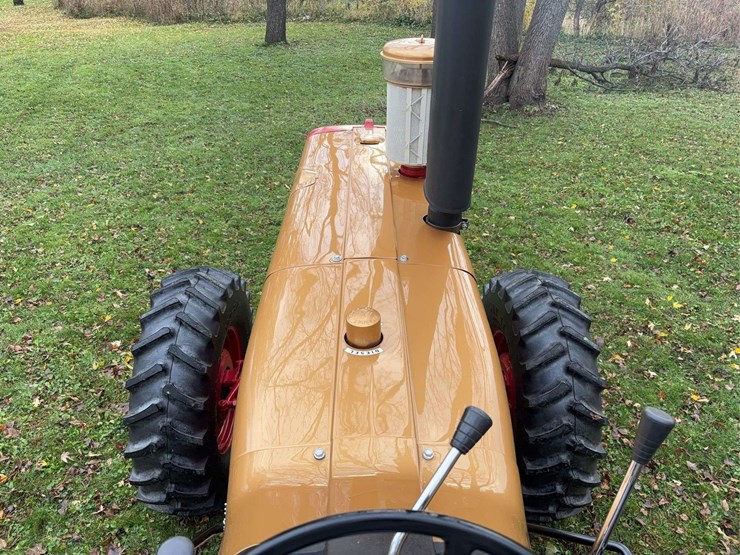 1970-1456-farmall-row-crop-mfwa-golden-demonstrator-image-30