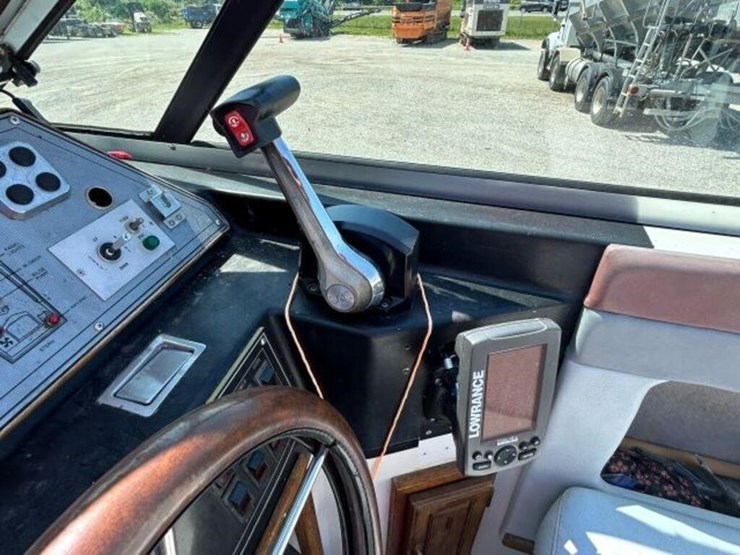 1988-doral-cavalier-24-ft-cabin-cruiser-2dba1303c8-image-93