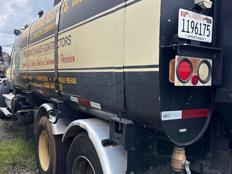 2008-sterling-jetter-/-vacuumtruck-image-6