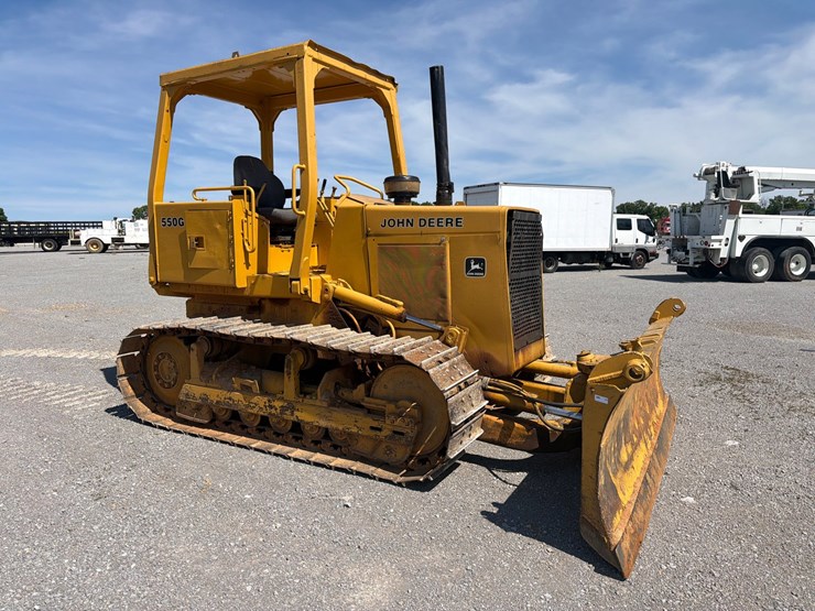 1987-deere-550g-image-3