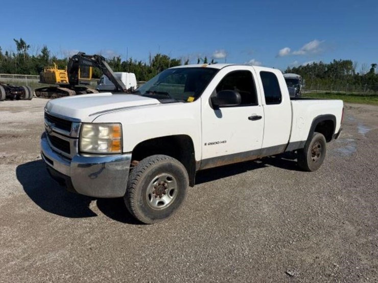 2009-chevrolet-silverado-2500hd-image-1