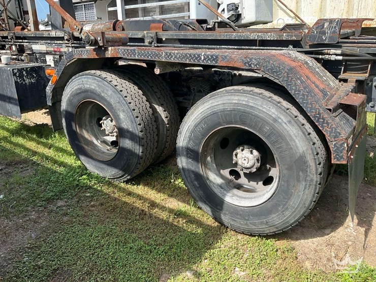 caterpillar-c11-image-15