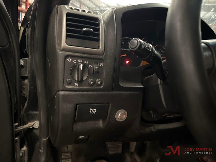 2012-chevrolet-colorado-image-36
