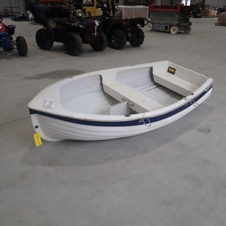 2000 Boatex 8 Ft Fiberglass Hull QBX00689C000