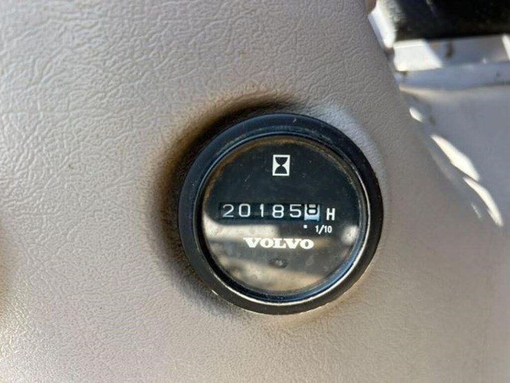 2012-volvo-fc2421c-image-9
