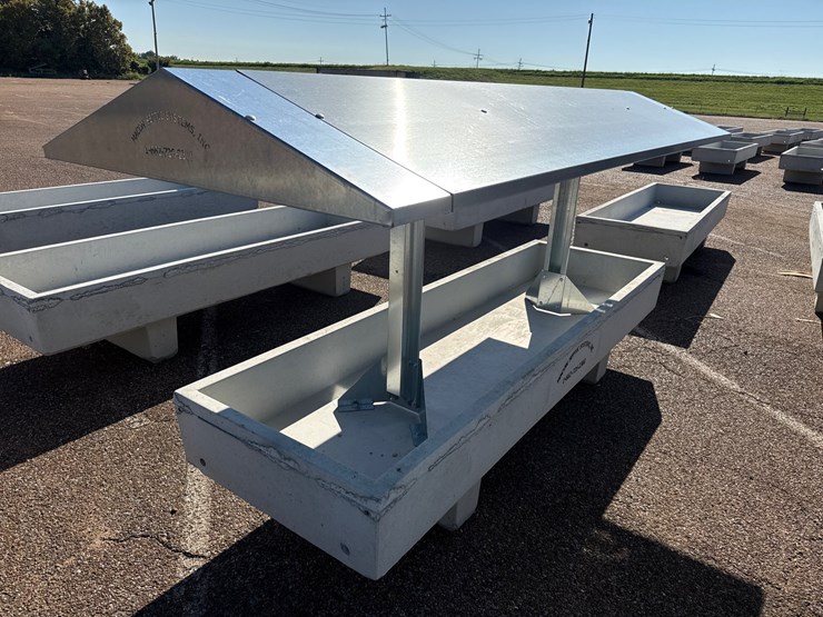 #9612-•-3’-x-10’-trough-with-top-image-4