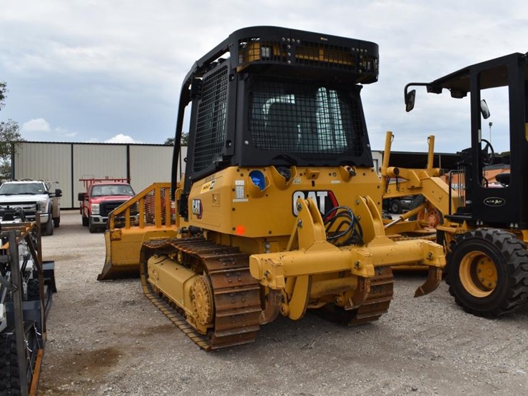 caterpillar-d1-image-14
