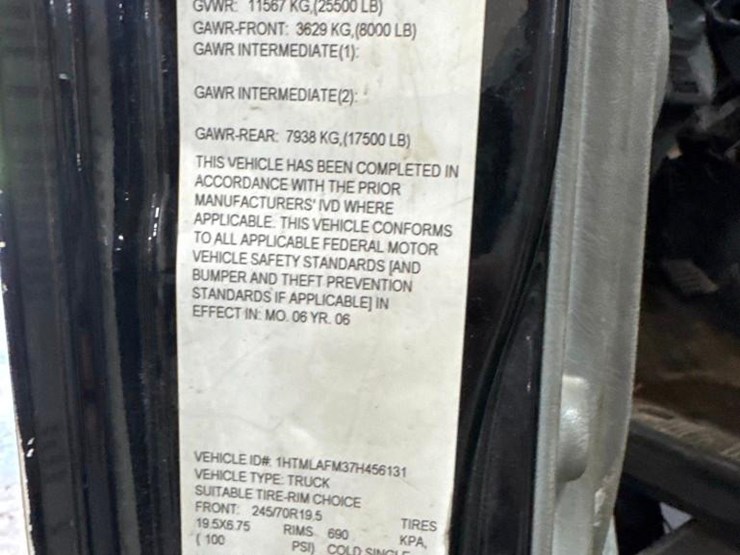 2007-international-durastar-4200-image-39