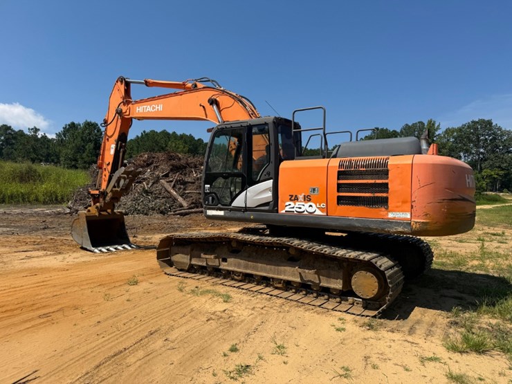 2015-hitachi-zx250-lc-6-image-2