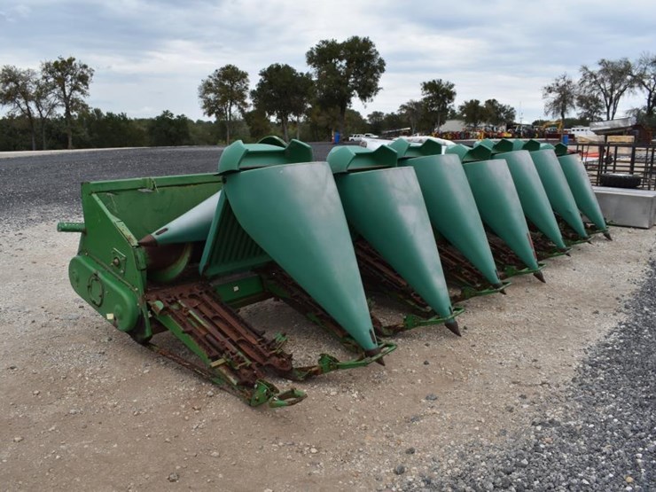 john-deere-8-image-2