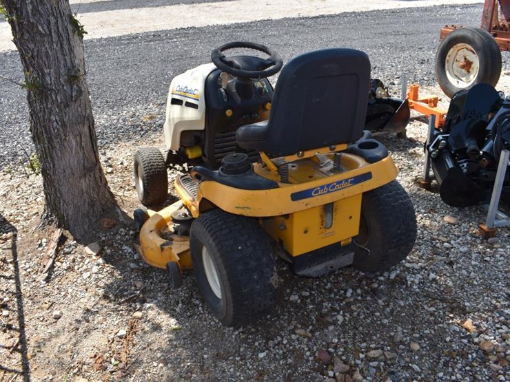 cub-cadet-lt1050-image-3