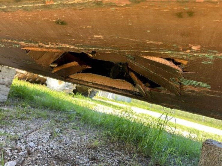 century-antique-wooden-18-ft-power-boat-image-26