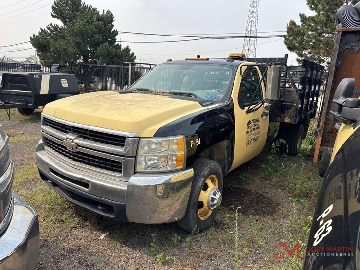 2009-chevrolet-3500-image-5