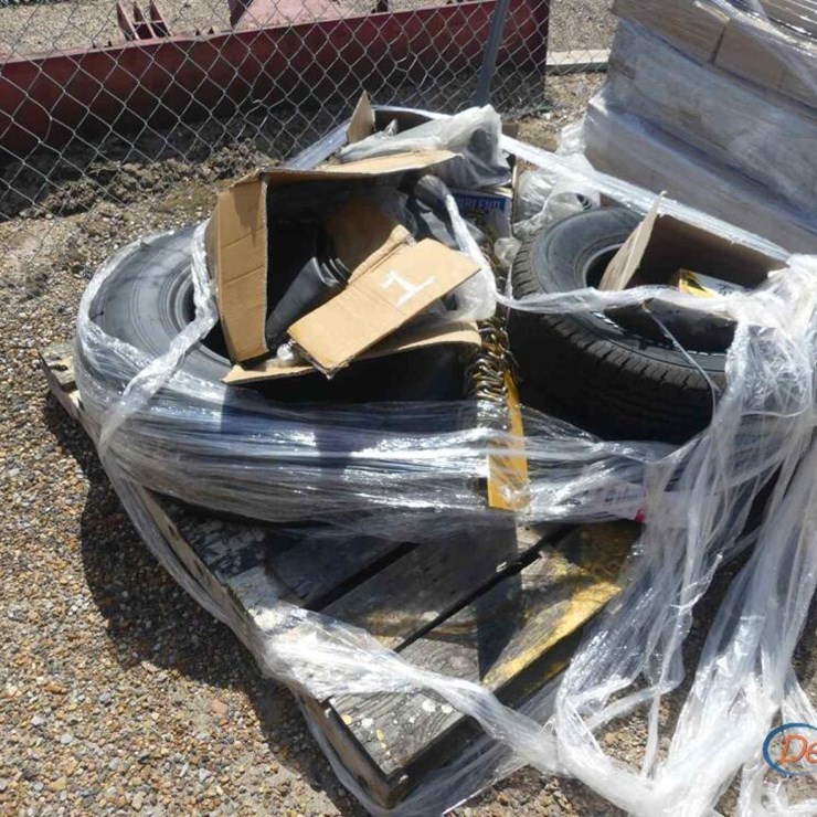 PALLET CONTAINING 34X11 TIRE, 700/750R15 TUBES, 205/75R14 TIRES, 2989 CHAIN