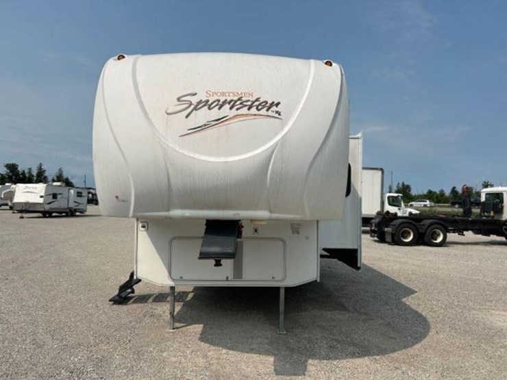 2014-kz-sportsmen-sportster-315-t/a-toy-hauler-4ez-image-3