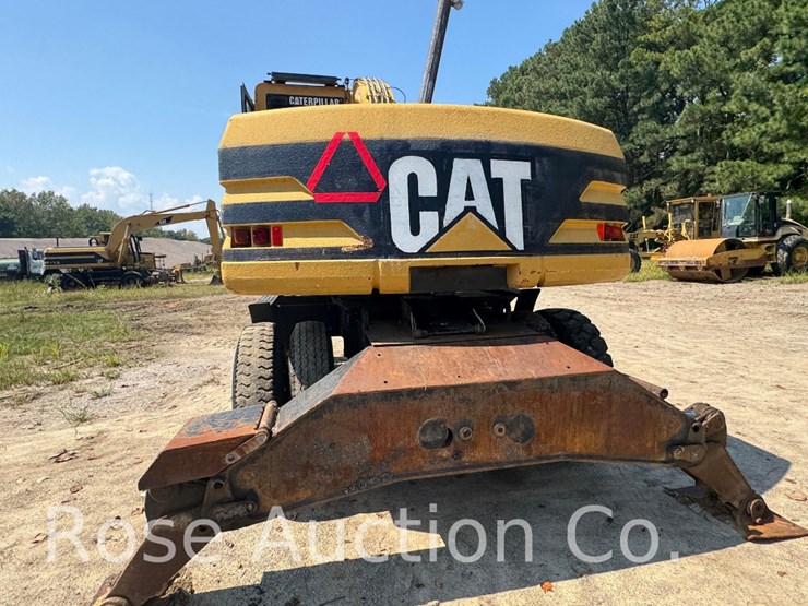 caterpillar-318-image-3