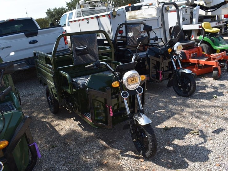 3-wheel-electric-cart-(serial-#-kr2026427amam2808)-(k)-image-1