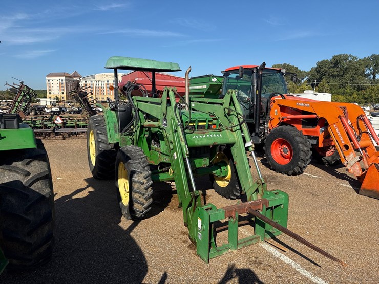 john-deere-6110-image-3