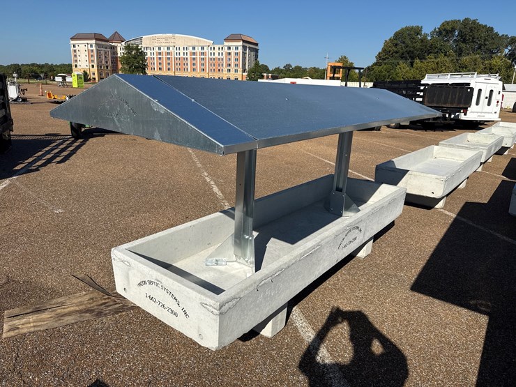#9613-•-3’-x-10’-trough-with-top-image-2