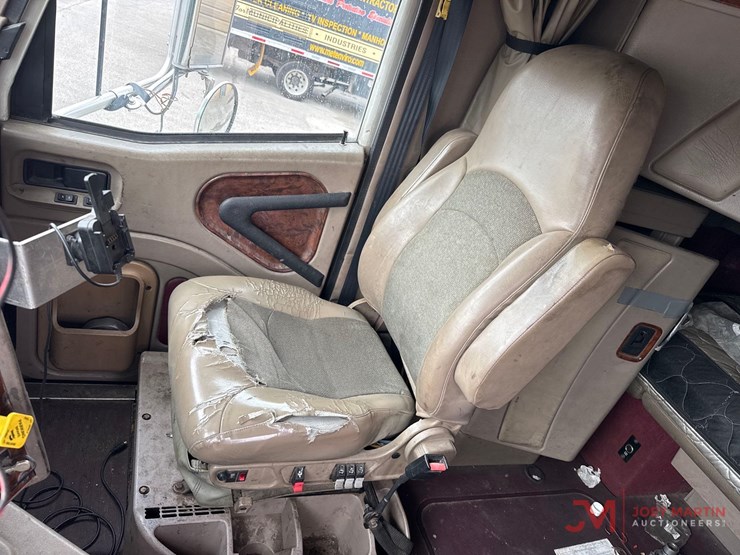 2005-international-9400i-image-23