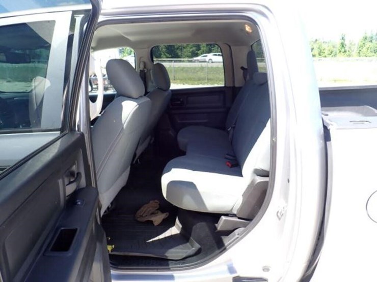 2019-dodge-1500-image-24