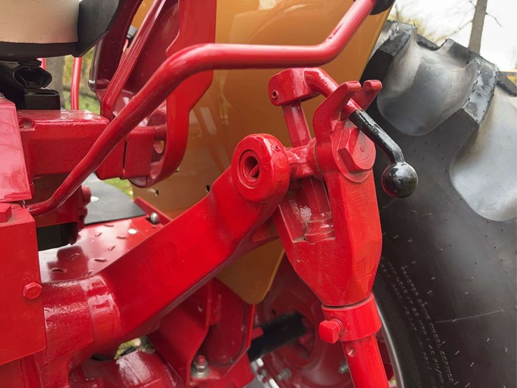 1970-1456-farmall-row-crop-mfwa-golden-demonstrator-image-76