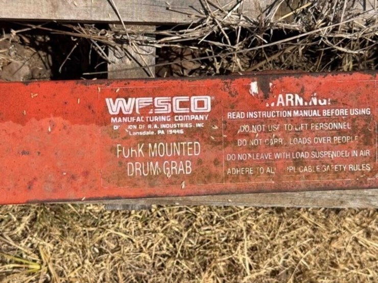wesco-fork-mounted-drum-grab-image-2