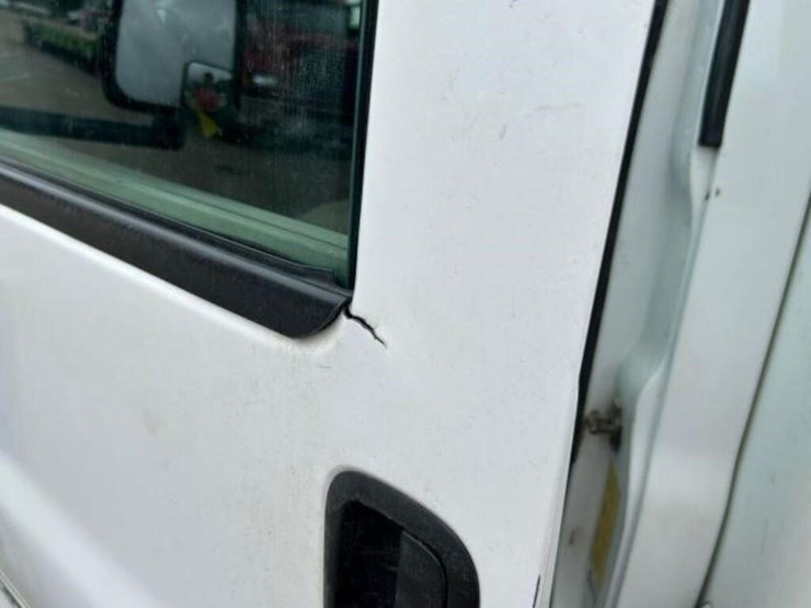 2014-gmc-4500-s/a-cube-van-1gd676cl8e1115764-image-80