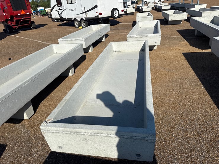 #9693-•-3-x-10-feed-trough-image-2