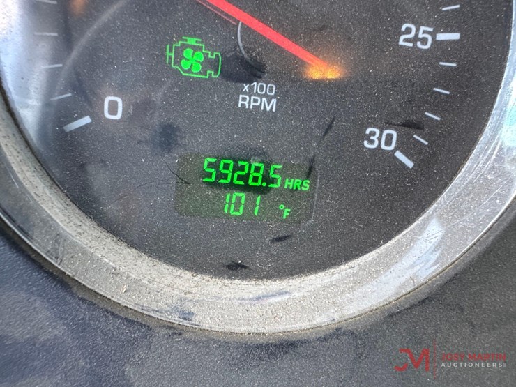 2014-kenworth-t800-image-43