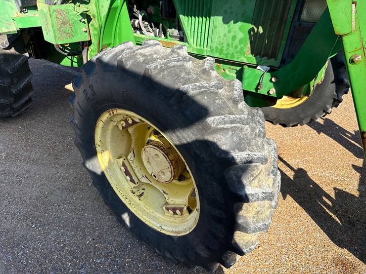 john-deere-6110-image-9