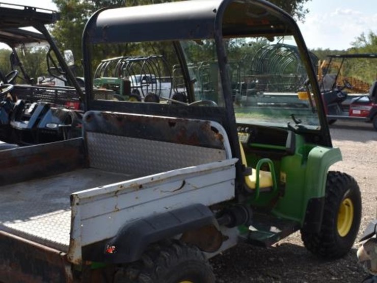 john-deere-gator-image-4