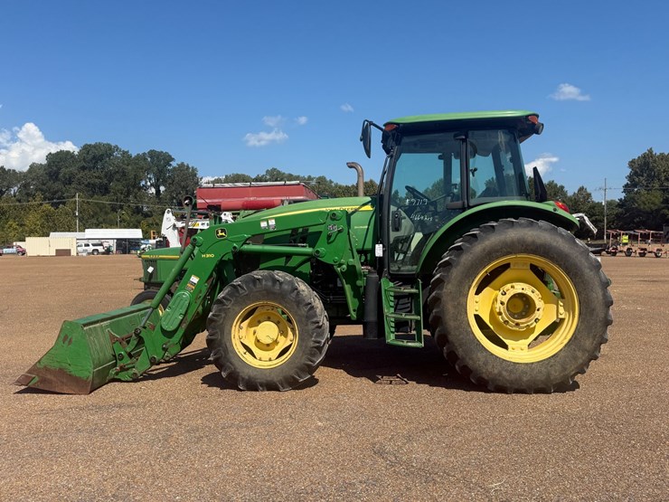 john-deere-6105d-image-10