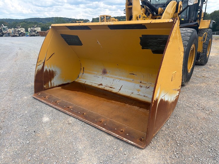 2015-caterpillar-924k-image-9