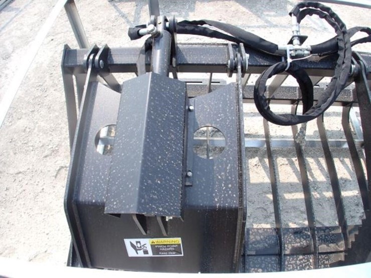 unused-greatbear-rock-grapple-72-in.-bucket-image-6
