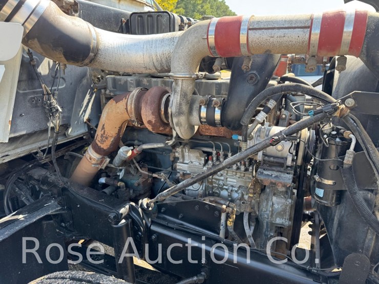 1993-mack-rd690s-image-9